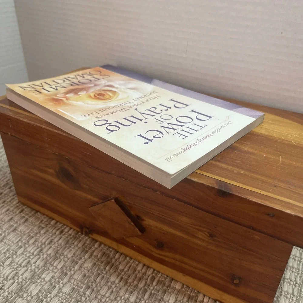 The Power of‎ Praying®: Help for a Woman- Stormie Omartian, paperback book